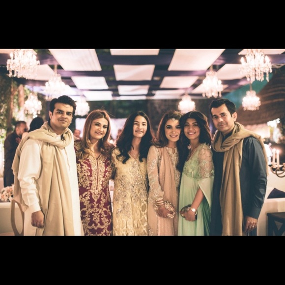 Meet your Posher, Zinny - Picture 1 of 1